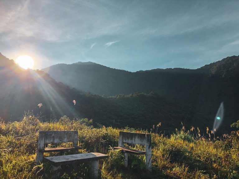 Sa taong mahal ko, na my mahal ng iba