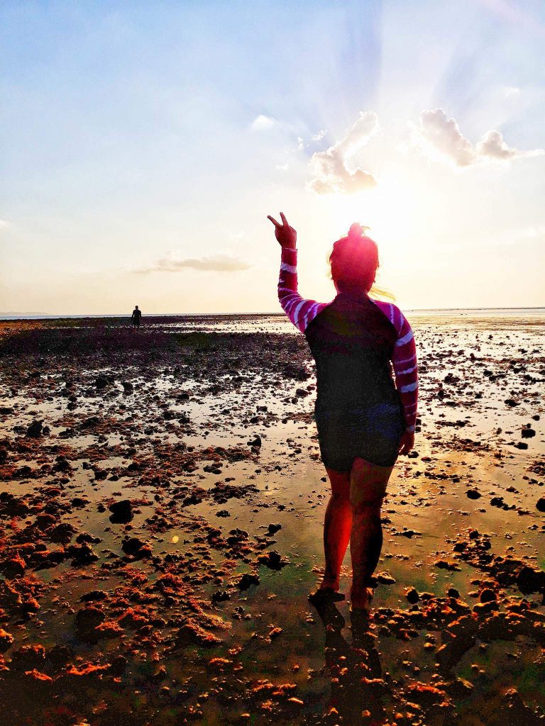 Nagmahal. Umasa. Nasaktan. Natuto.