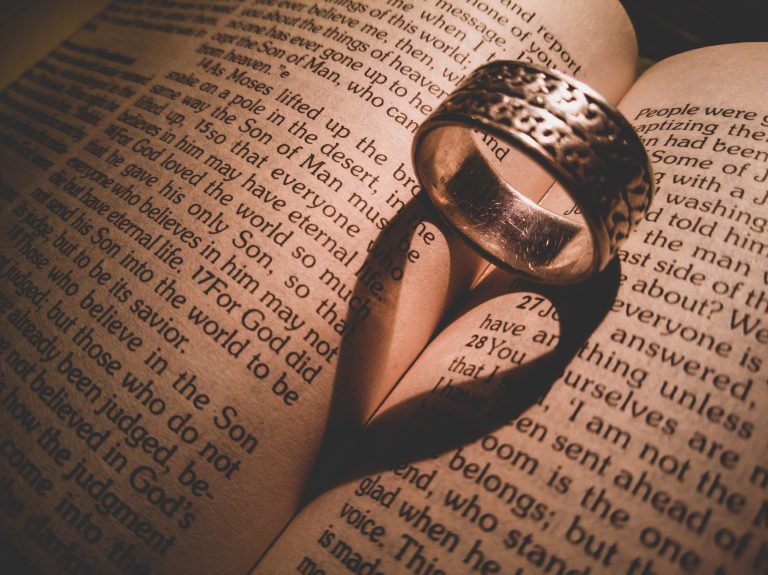 Mahal Maraming Salamat.