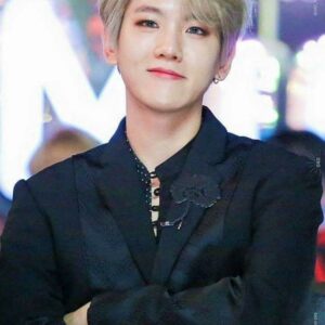 “BAEKHYUN”