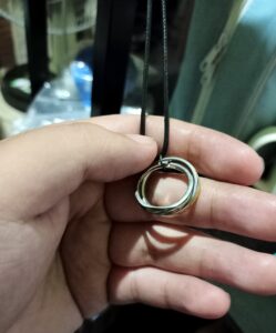 How can I handle it as a single guy na umaasa pa rin sa kanya?